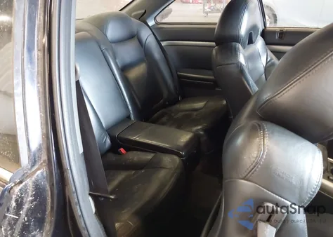 2003 Acura Cl 3.2 Type S Manual z USA, uszkodzony, nr VIN 19UYA41613A014144